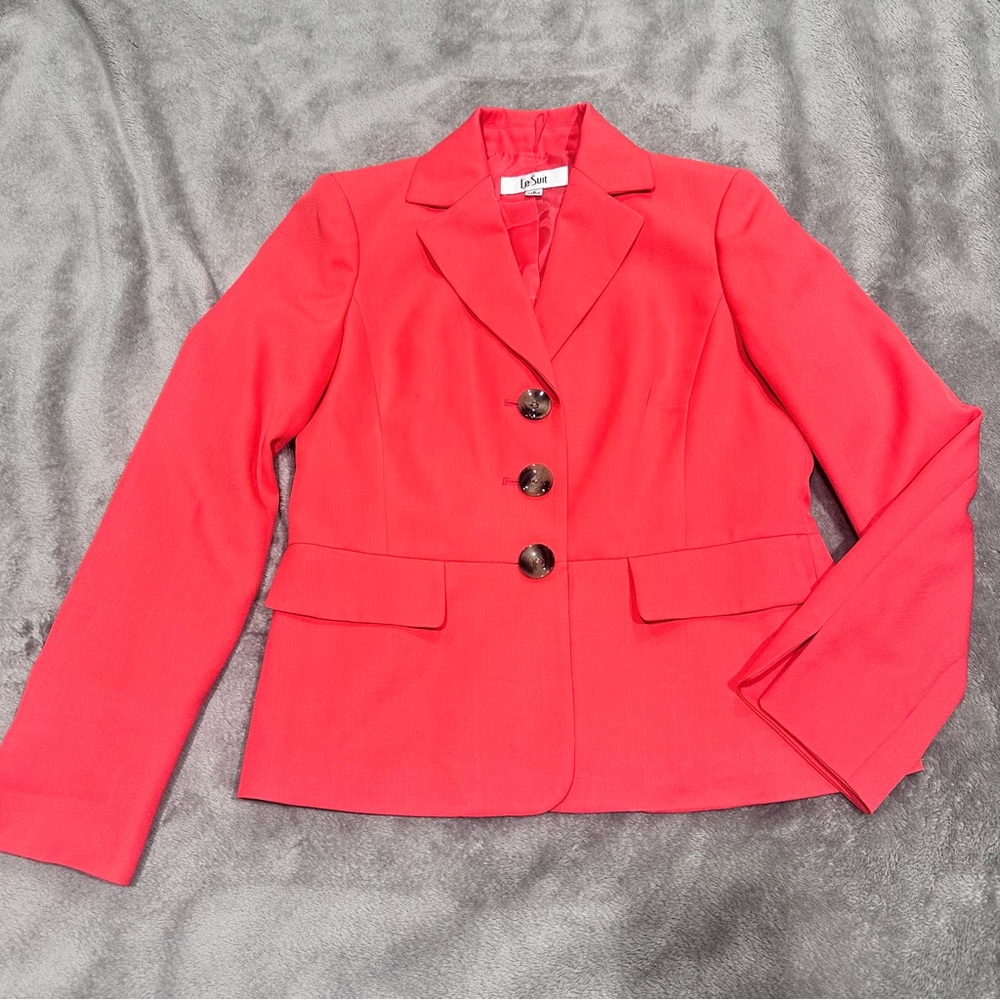 Le Suit Vibrant Peach Coral Blazer 3 Button
